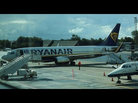 Flight Review: Ryanair FR1252 (AAL-STN)